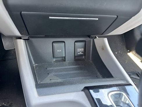 Used 2014 Honda Civic LX image 21