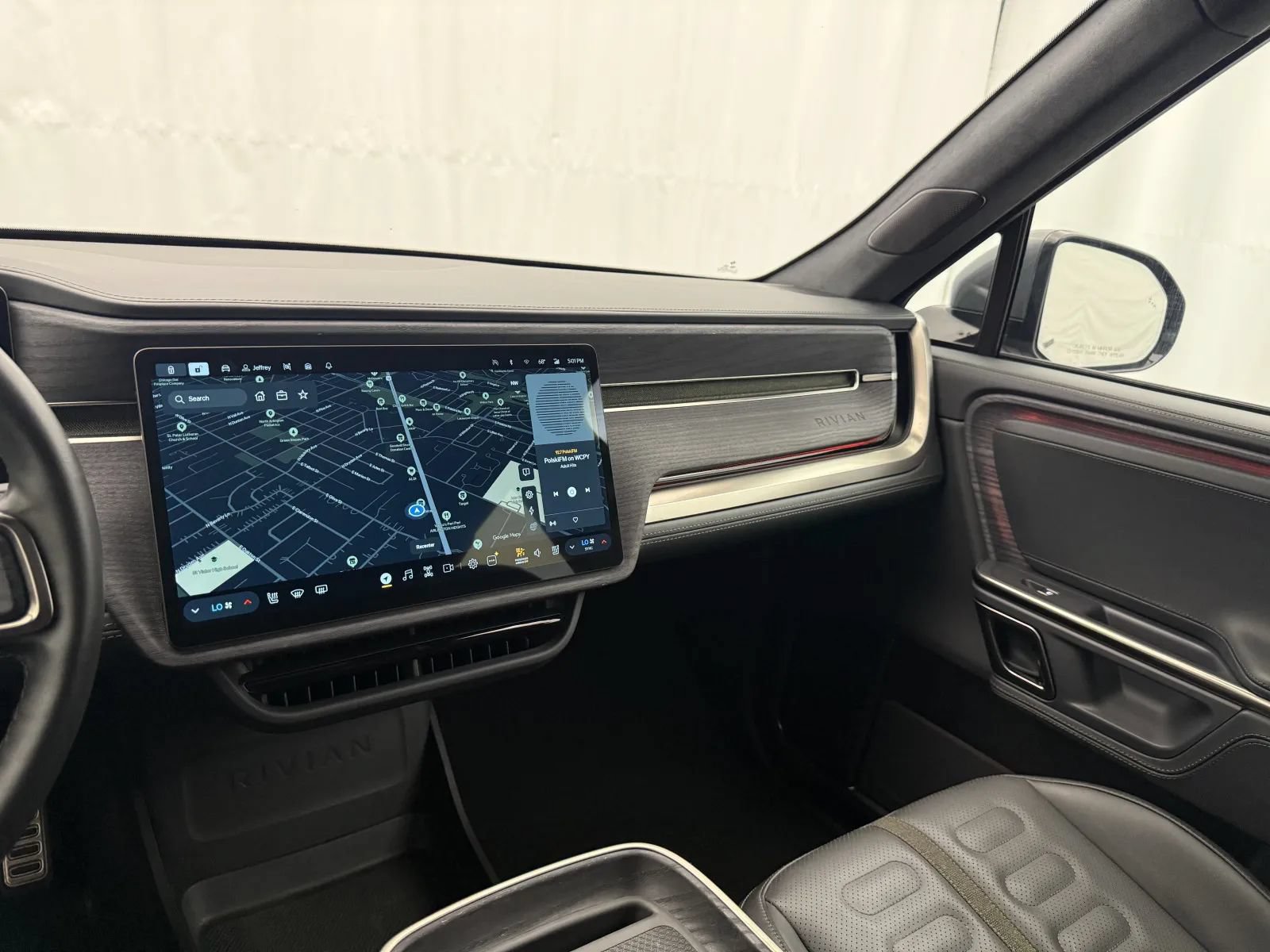 Used 2024 Rivian R1S Adventure Quad AWD/4WD image 18