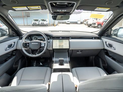 Used 2026 Land Rover Range Rover Velar S image 18