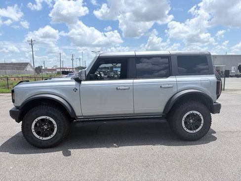 Used 2024 Ford Bronco Outer Banks w/ Sasquatch Package AWD/4WD image 5