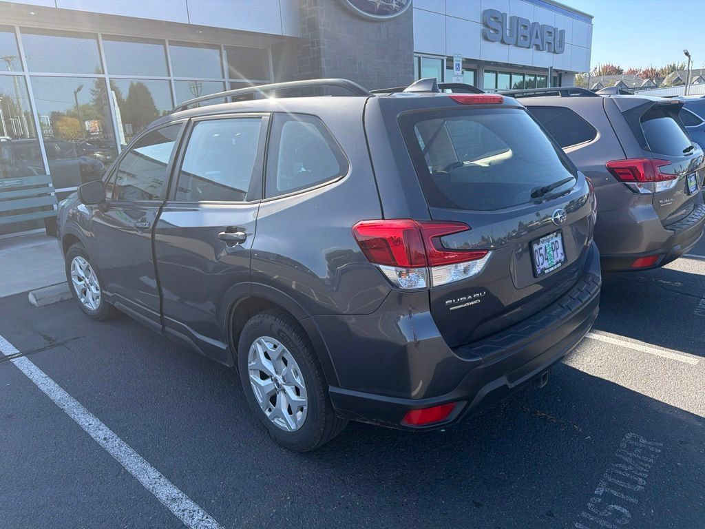 Used 2021 Subaru Forester AWD/4WD image 4