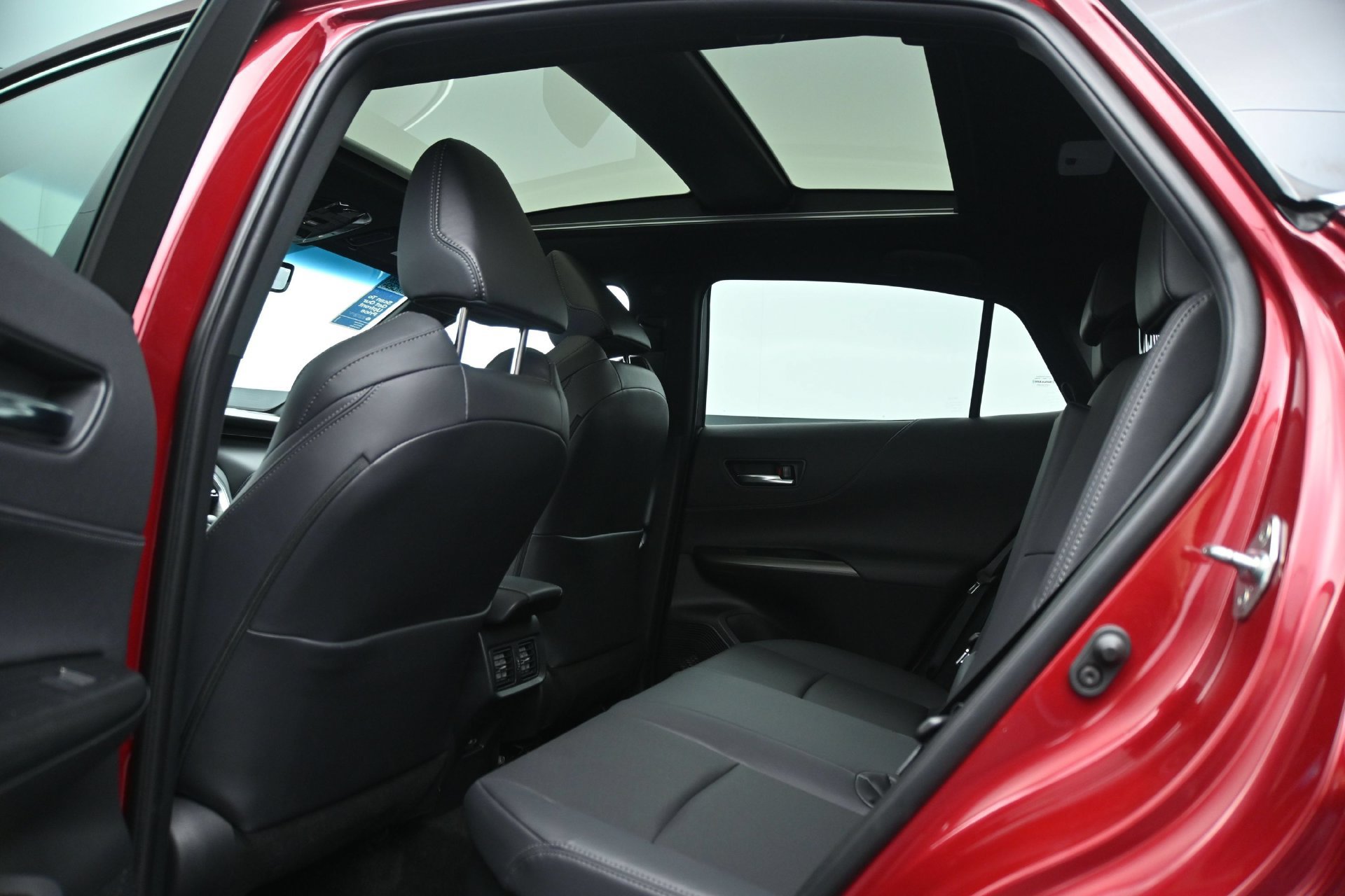 Used 2023 Toyota Venza Limited AWD/4WD image 17