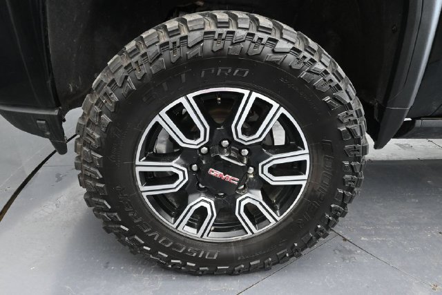 Used 2021 GMC Sierra 2500 AT4 w/ AT4 Premium Plus Package AWD/4WD image 22