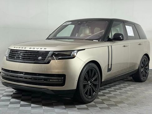 Certified 2023 Land Rover Range Rover SE image 2