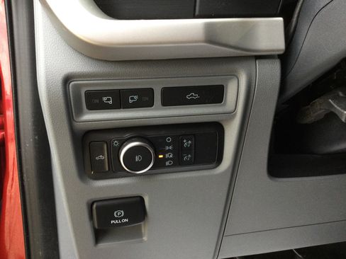 Used 2022 Ford F150 XLT w/ Equipment Group 302A High image 10