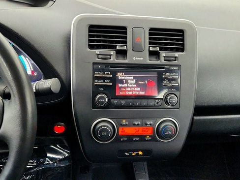 Used 2014 Nissan Leaf S w/ Charge Package FWD image 17
