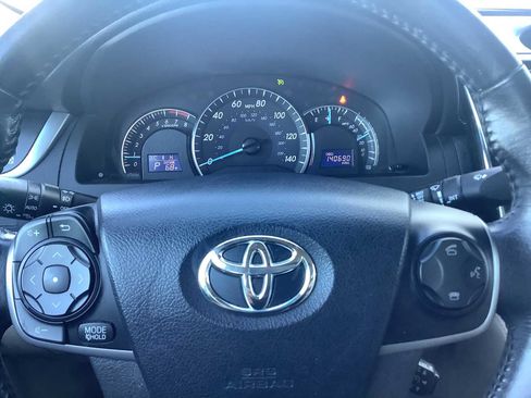 Used 2013 Toyota Camry XLE w/ Leather Pkg FWD image 16