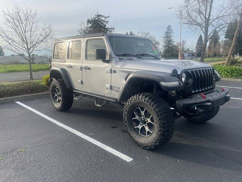 Used 2018 Jeep Wrangler Unlimited Sport S image 6