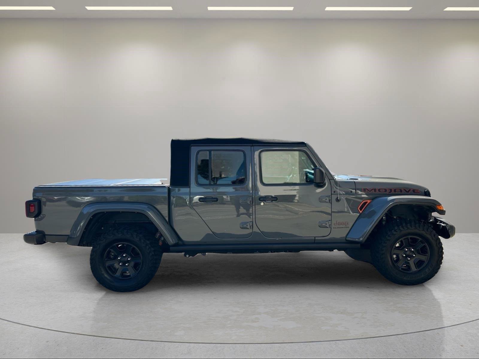 Used 2022 Jeep Gladiator Mojave w/ Cold Weather Group AWD/4WD image 9