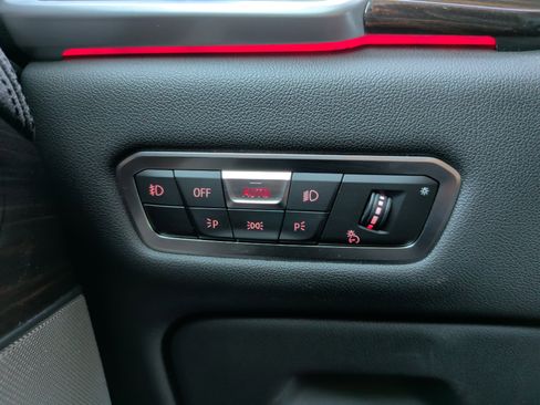 Used 2021 BMW X5 xDrive45e w/ Premium Package image 22