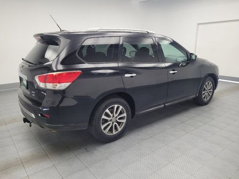 Used 2016 Nissan Pathfinder SV AWD/4WD image 10