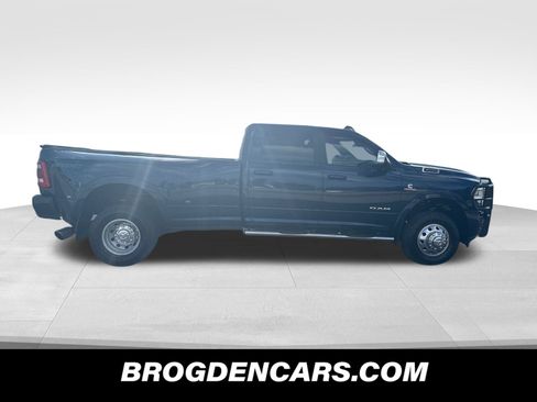 Used 2021 RAM 3500 Laramie w/ Safety Group B AWD/4WD image 3