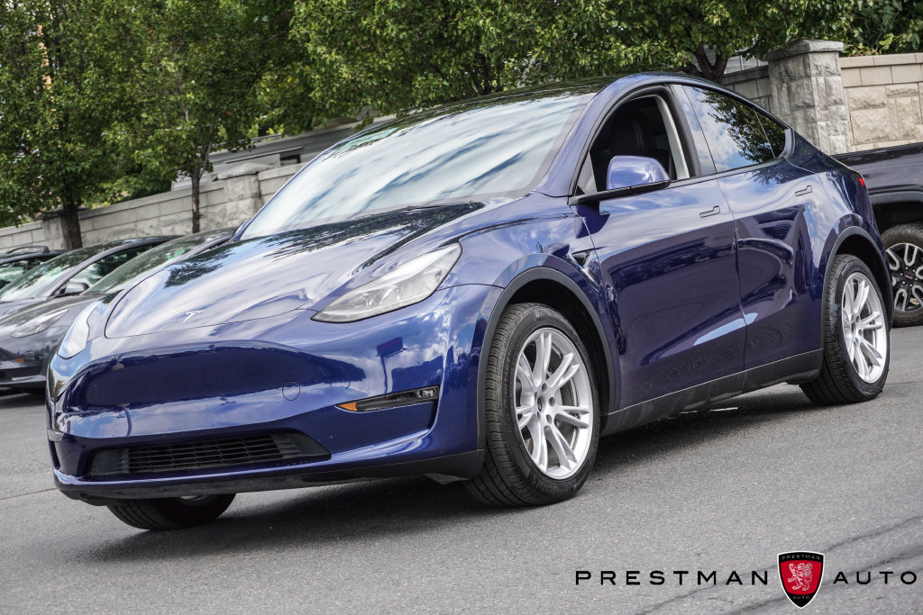Used 2023 Tesla Model Y Long Range AWD/4WD image 12