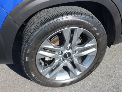 Certified 2023 Kia Seltos LX AWD/4WD image 33