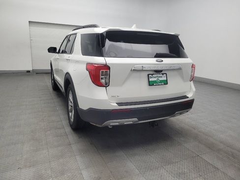 Used 2024 Ford Explorer XLT w/ Equipment Group 202A RWD image 5