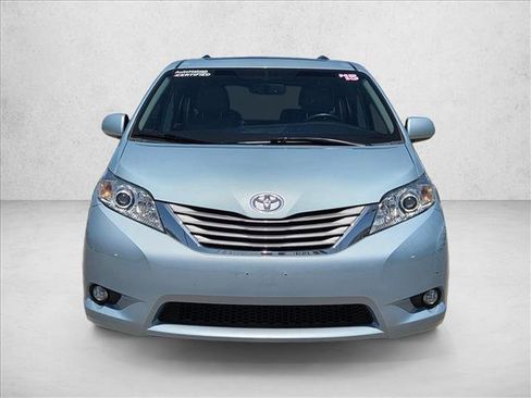 Used 2015 Toyota Sienna XLE w/ XLE Navigation Package FWD image 2