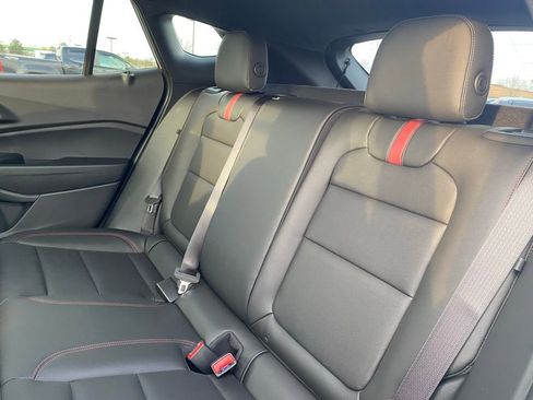 New 2026 Chevrolet Trax RS w/ Sunroof Package image 25