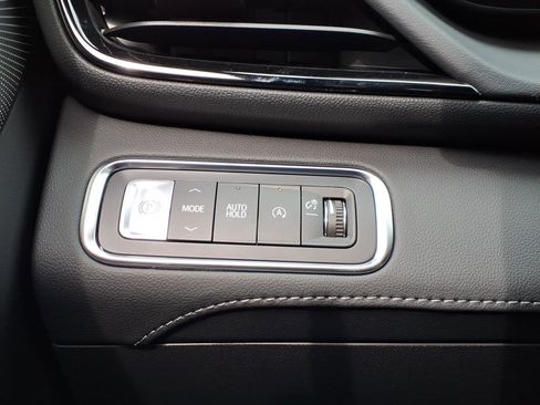 New 2026 Buick Enclave Avenir w/ Super Cruise Package FWD image 25