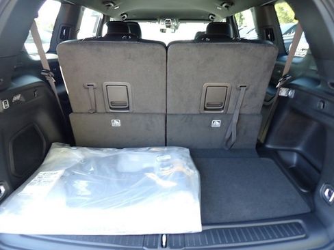 New 2025 Jeep Grand Cherokee L Limited image 6