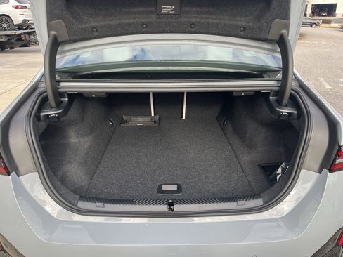 Certified 2025 BMW i5 M60 w/ Premium Package image 36