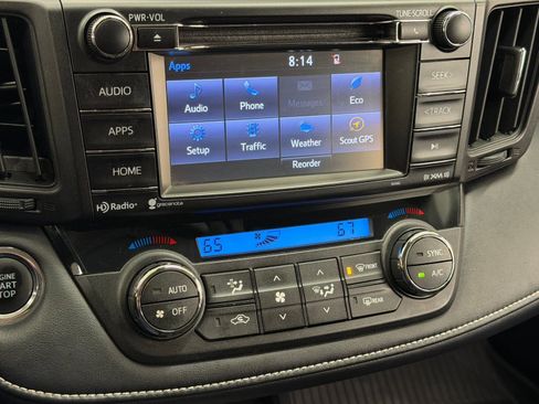 Used 2017 Toyota RAV4 XLE AWD/4WD image 16