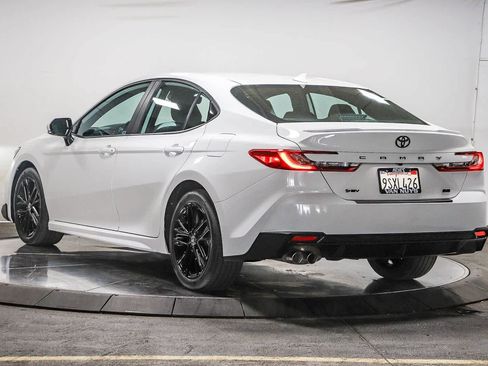 Certified 2025 Toyota Camry SE w/ Convenience Package FWD image 3