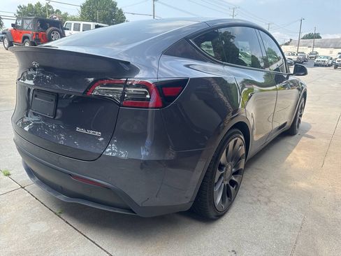 Used 2021 Tesla Model Y Performance AWD/4WD image 5