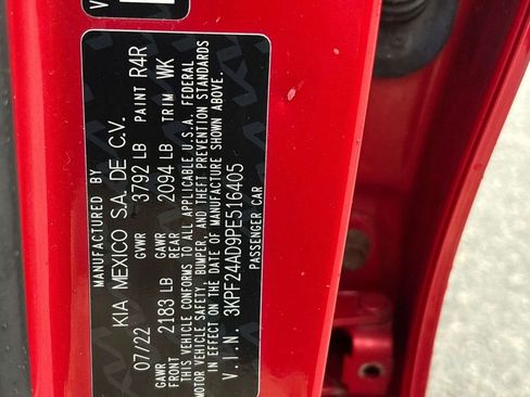 Used 2023 Kia Forte LXS image 28