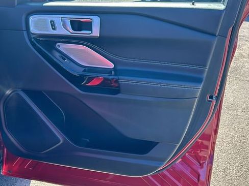 Certified 2022 Ford Explorer ST image 10