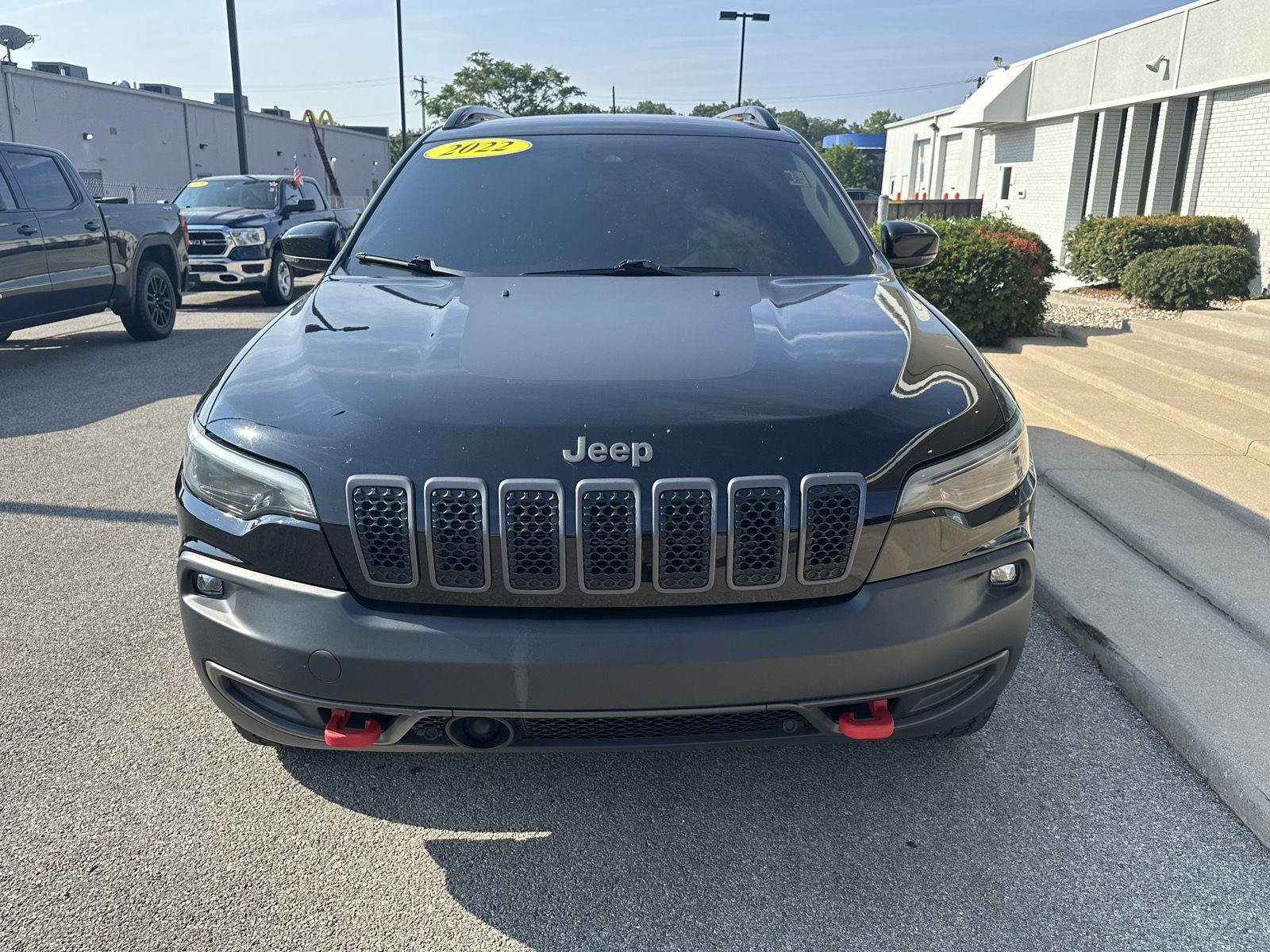Used 2022 Jeep Cherokee Trailhawk w/ Premium Leather Package AWD/4WD image 4
