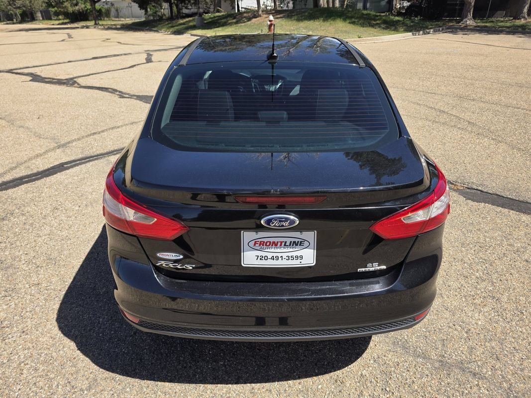 Used 2013 Ford Focus SE FWD image 5