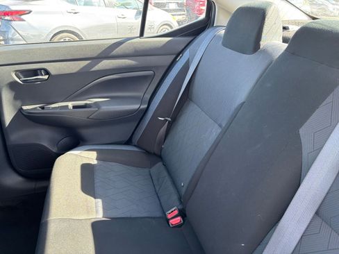 Used 2025 Nissan Versa SV image 37
