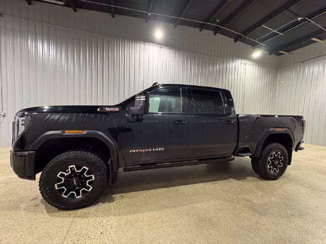 Used 2025 GMC Sierra 2500 AT4X AWD/4WD image 2