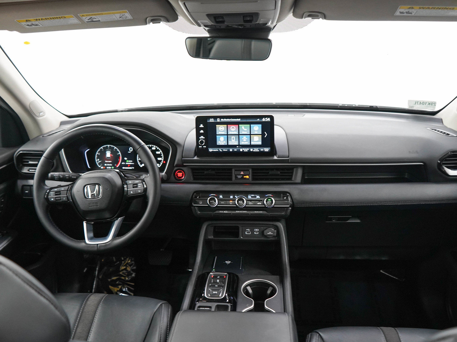 Used 2024 Honda Pilot Touring image 13