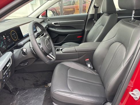 New 2025 Hyundai Sonata Limited image 10