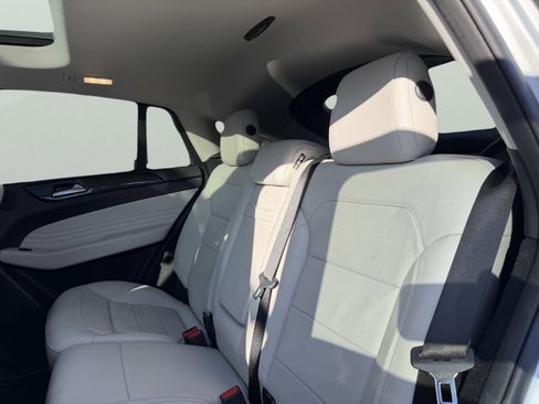 Used 2019 Mercedes-Benz GLE 43 AMG AMG GLE 43 image 41