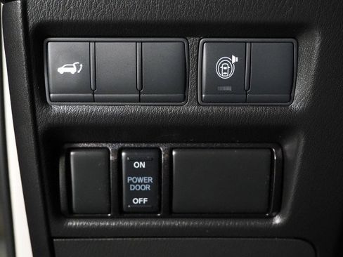 Used 2022 Nissan Armada SL image 26