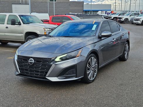 Used 2023 Nissan Altima 2.5 SL AWD/4WD image 21