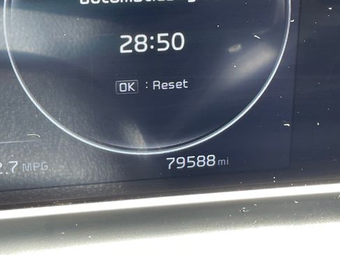 Certified 2024 Kia Seltos EX FWD image 11