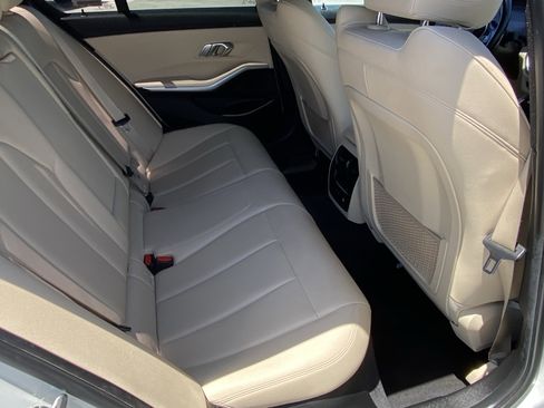 Used 2019 BMW 330i Sedan w/ Driving Assistance Package RWD image 12