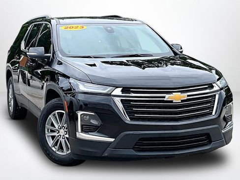 Used 2023 Chevrolet Traverse LT AWD/4WD image 3