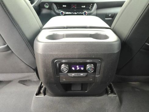 Used 2025 Chevrolet Tahoe LT image 29