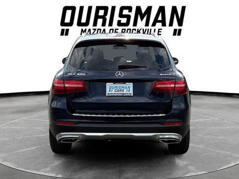 Used 2018 Mercedes-Benz GLC 300 4MATIC w/ Premium Package image 5