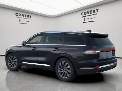 New 2026 Lincoln Aviator 2WD image 4