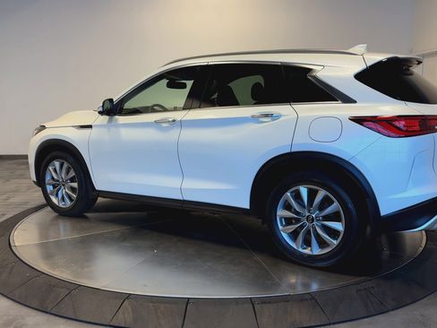 Certified 2022 INFINITI QX50 Essential image 6