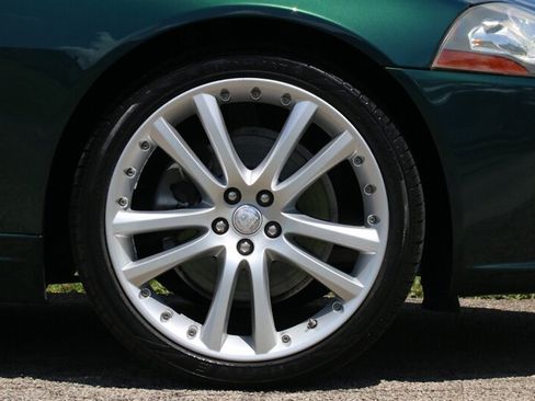 Used 2007 Jaguar XK Convertible RWD image 36