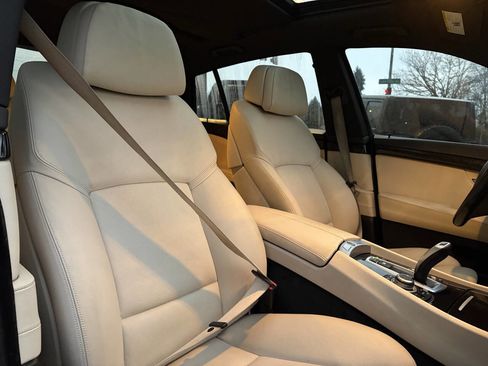 Used 2012 BMW 535i Gran Turismo image 13