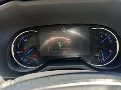 Used 2019 Toyota RAV4 Limited AWD/4WD image 7