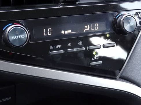 Used 2024 Toyota Camry XSE FWD image 29