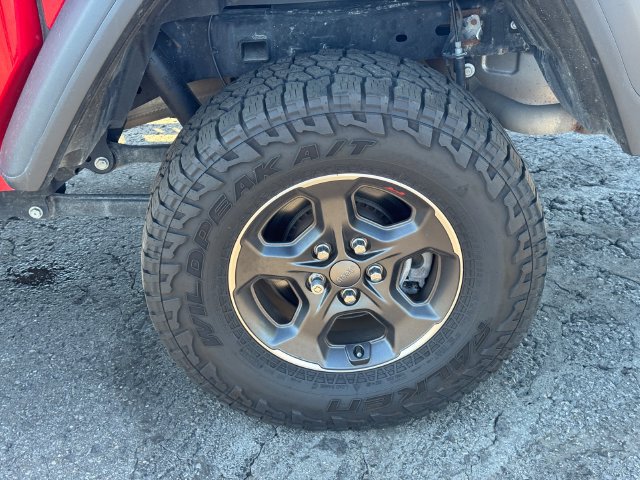 Certified 2023 Jeep Gladiator Rubicon w/ Cold Weather Group AWD/4WD image 11